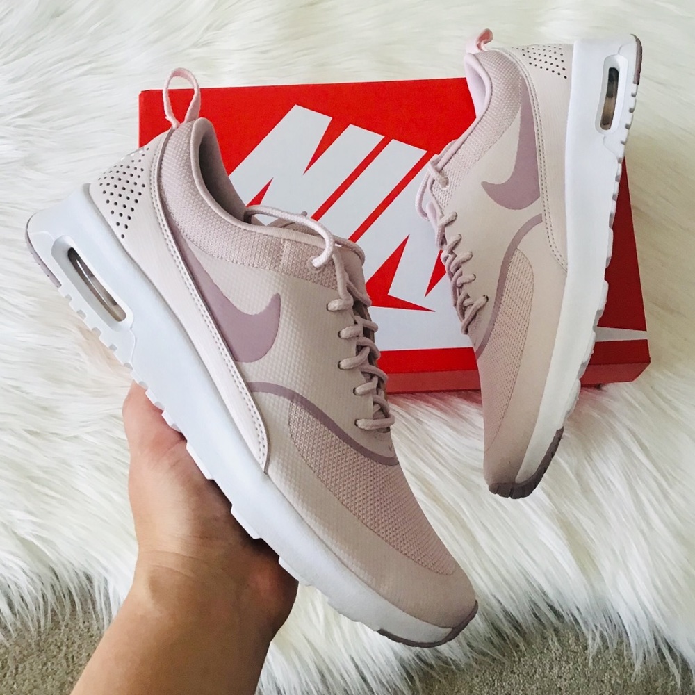 NIKE Air Max Thea Sneakers Rose - Picture 4 of 8